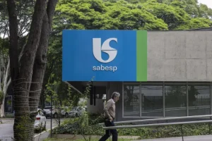 Foto: Sabesp demite dois funcionários e suspende sete por vazamento de gás no ce