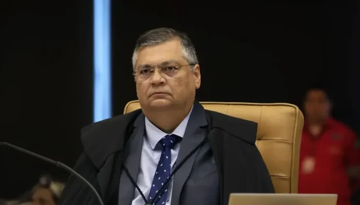Dino suspende manobra do Congresso para ressuscitar emendas canceladas