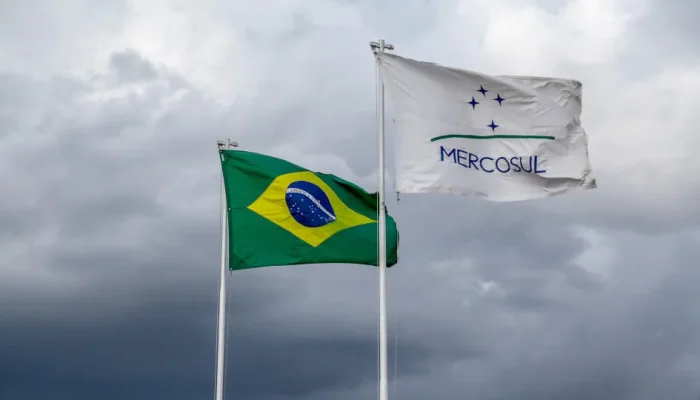 Cúpula do Mercosul vive anticlímax com adiamento da assinatura do acordo pela UE