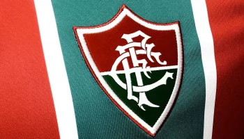 Morenagem comemora vitória do Fluminense sobre o Bangu no Maracanã, em partida v