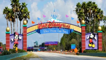 Terremoto em Cuba fecha temporariamente atrações da Disney em Orlando — Foto: Te