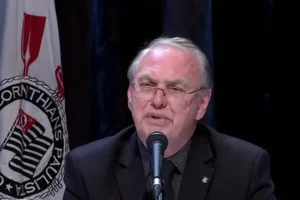 Foto: Osmar Stabile é alvo de novo pedido de impeachment no Corinthians