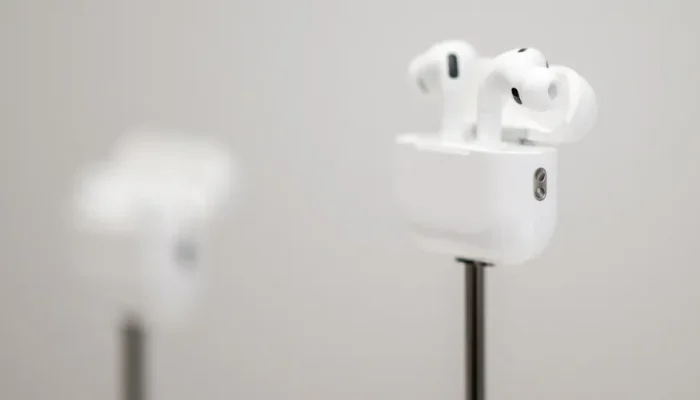 MrBeast Revela Uso Intenso de AirPods: Até Três Pares por Dia