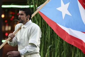 Bad Bunny durante apresentação — Foto: Notícias ao Minuto