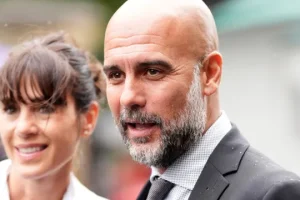 Guardiola e ex-mulher surgem juntos e levantam rumores de reconciliação — Foto: