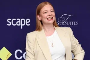 Foto: Atriz de 'Succession', Sarah Snook estrelará minissérie de 'Os Passáros',
