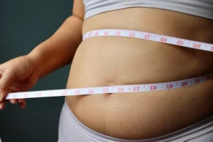 Estudo revela uma forma mais prática de combater a gordura abdominal — Foto: Est