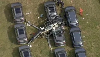 Ao menos 6 pessoas morrem no RJ após choque entre dois helicópteros — Foto: Ao m