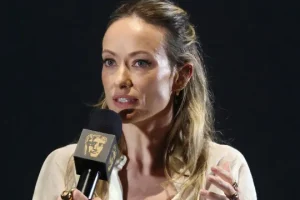 Olivia Wilde diz que foi muito criticada quando namorou com Harry Styles — Foto: