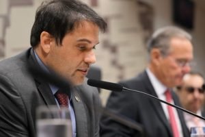 o_presidente_interino_da_cvm__joao_accioly__durante_depoimento_no_senado_foto_saulo_cruz_agencia_senado-36484740