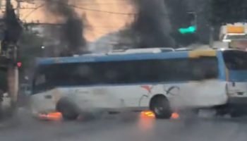 onibus-foi-incendiado-por-criminosos-do-cv
