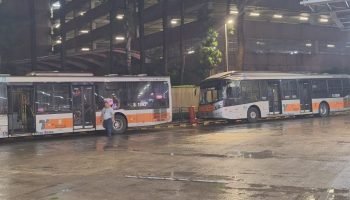 onibus-parados-2