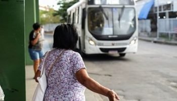 passageiros_onibus_recife_3-831641