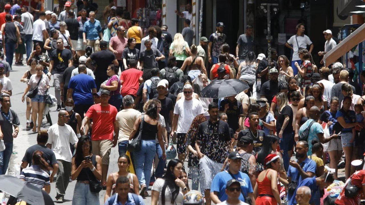 projecoes_indicam_mais_de_600_mil_empregos_formais_perdidos_com_fim_da_escala_6x1__aponta_o_clp_paulo_pintoagencia_brasil-36464763