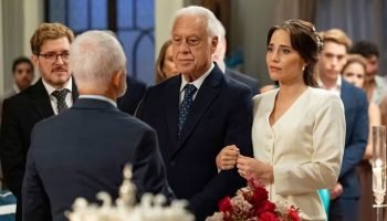 Foto: 1 de 1 quem-ama-cuida-morte-de-arthur-transforma-adriana-em-suspeita - Fot