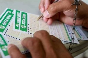 quina-tres-apostas-DF-5-Mega-Sena