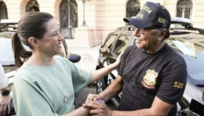 raquel-lyra-ao-lado-de-policial-civil