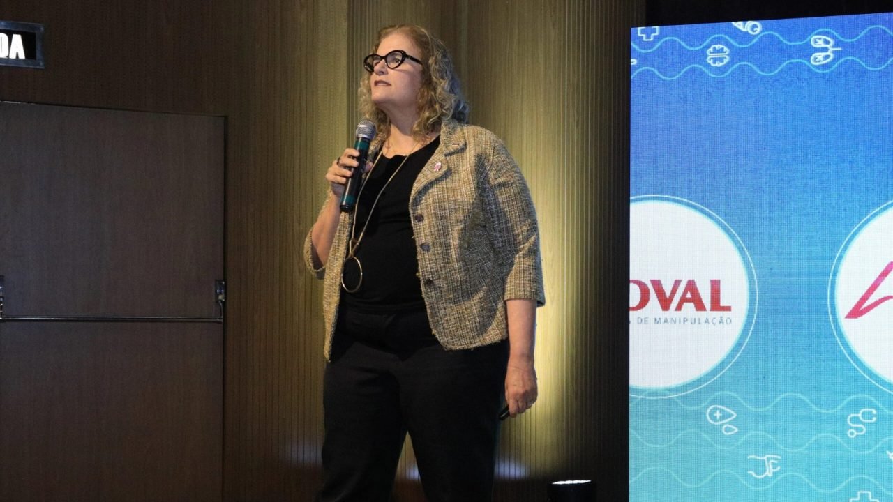 secretraia_de_saude_de_pernambuco_zilda_cavalcanti-36127081-scaled