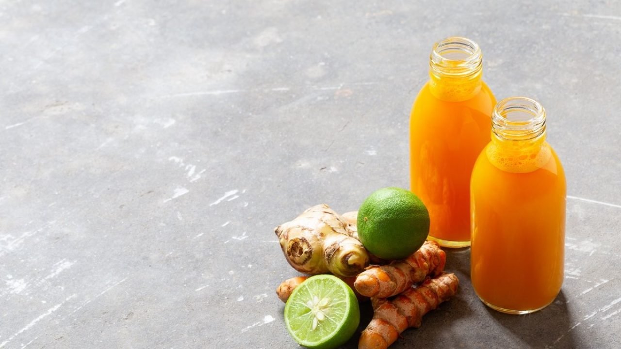 shot-de-limao-com-curcuma shot-de-limao-com-curcuma