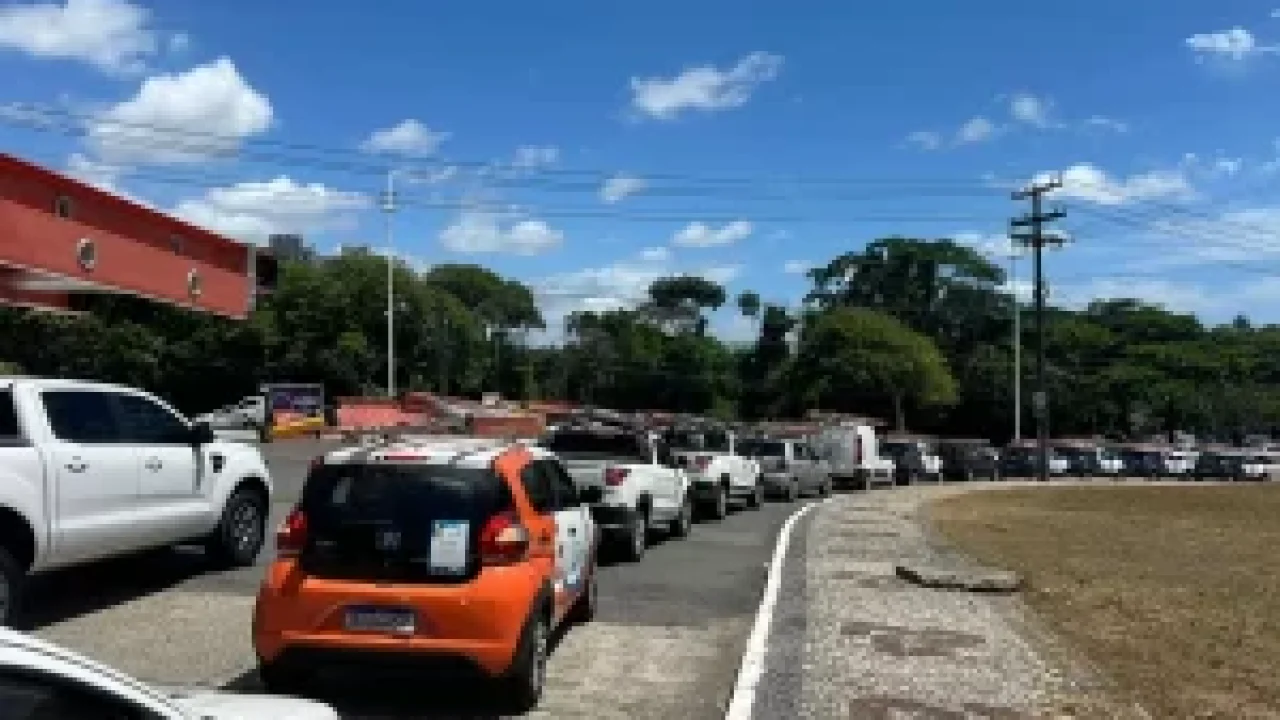 tecnicos-de-internet-realizaram-protesto-no-cab-3060940-article-300x225-1