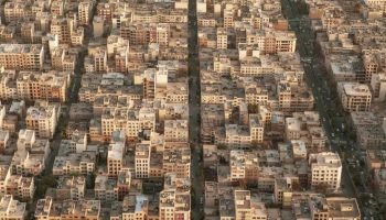 Foto: A infraestrutura hídrica de Teerã, capital iraniana, não acompanha o const