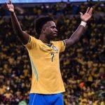 Vini Jr. reúne mulheres e famosos em after após vitória da Seleção Brasil — Foto