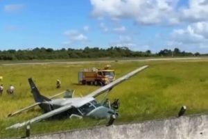 Foto: 1 de 1 Avião da FAB sai da pista em Porto Seguro e 8 voos são cancelados -