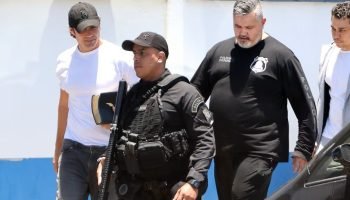 vorcaro_saindo_da_policia_federal-36273756